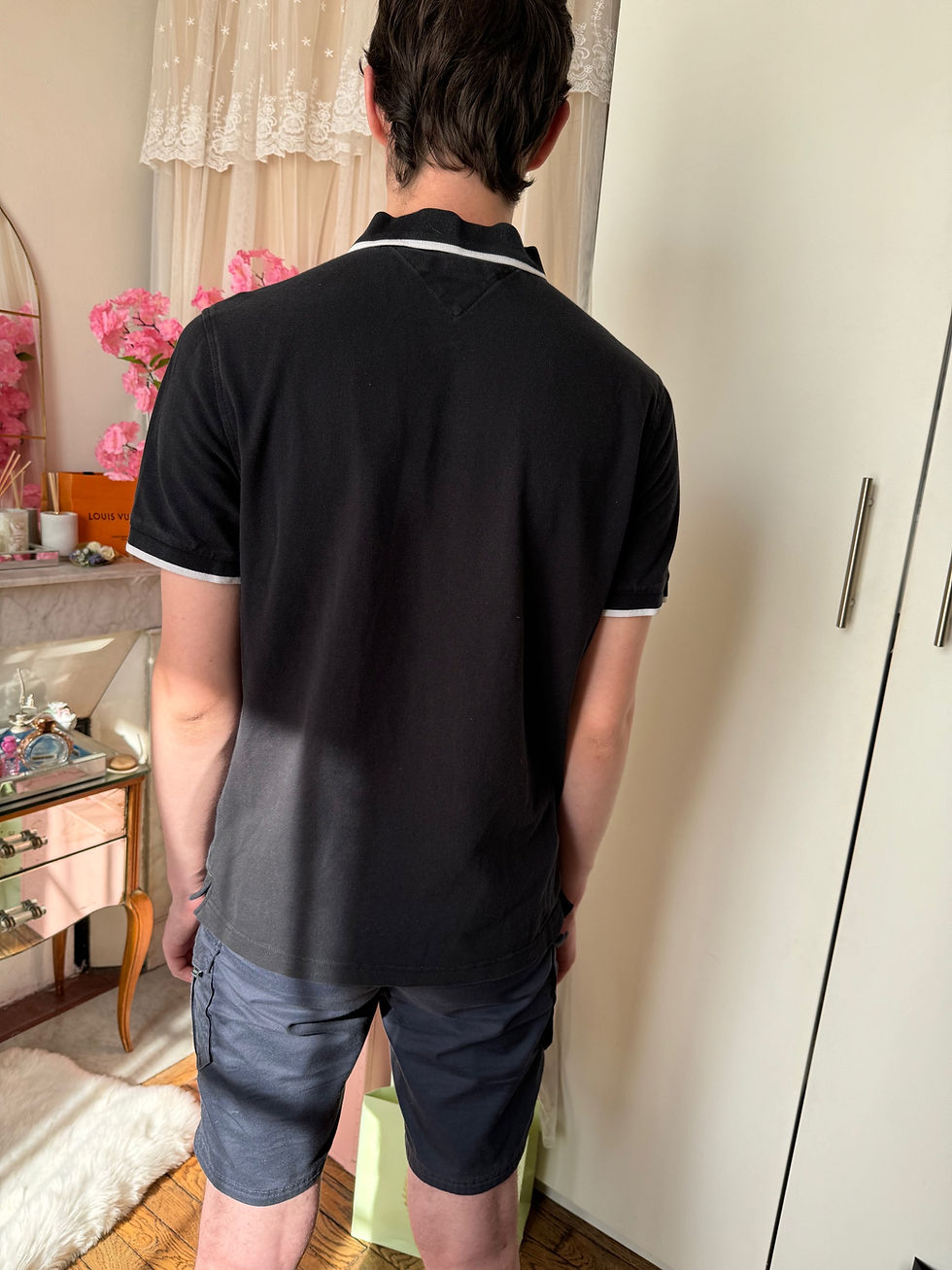 Miniature :  Polo tommy Hilfiger bleu marine / noir taille m en bon état en coton 