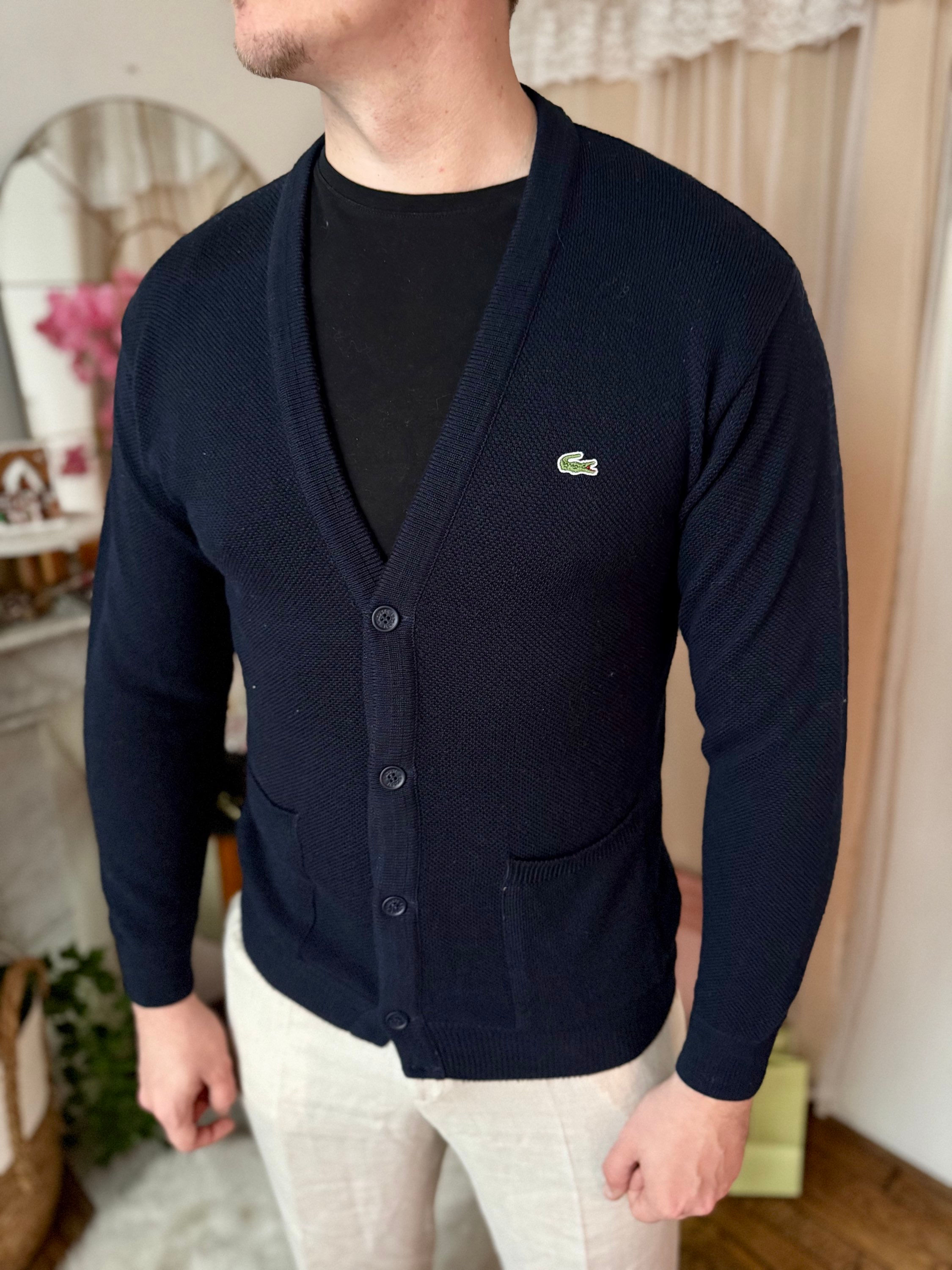cardigan Lacoste bleu marine taille l en  très bon état en laine