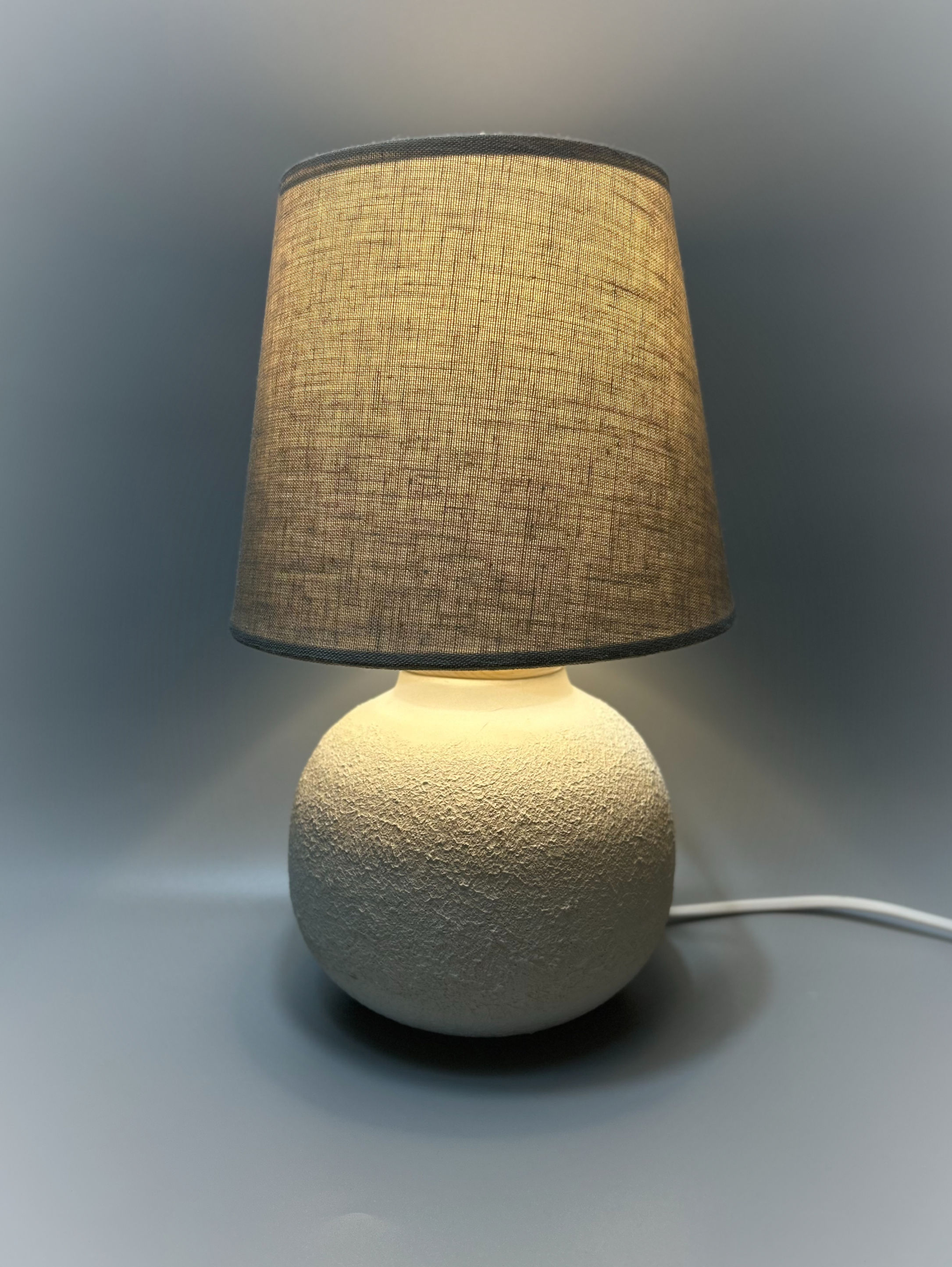veioza ceramica lucrata manual alba