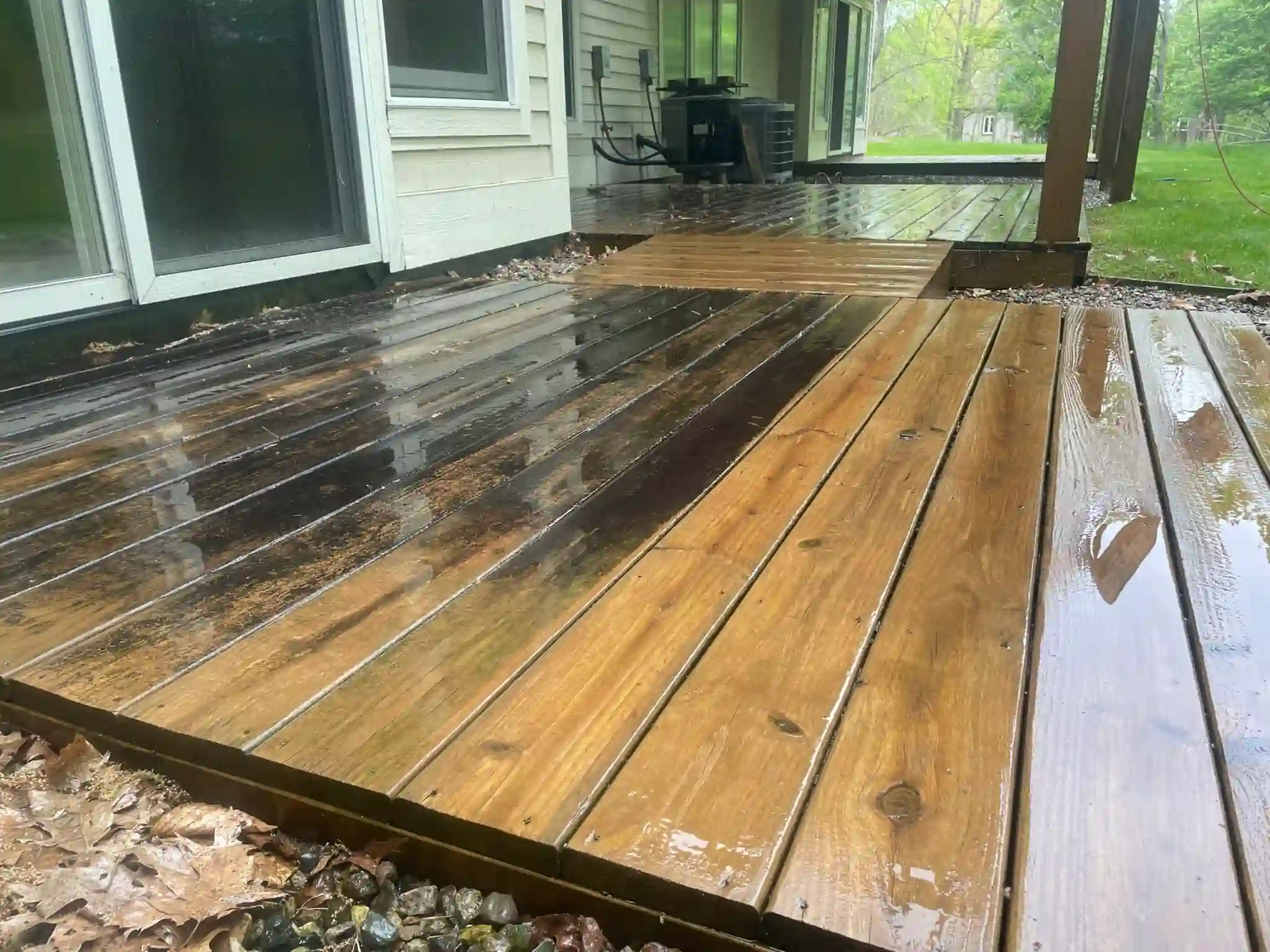 Deck Staining Elevate Clean GR