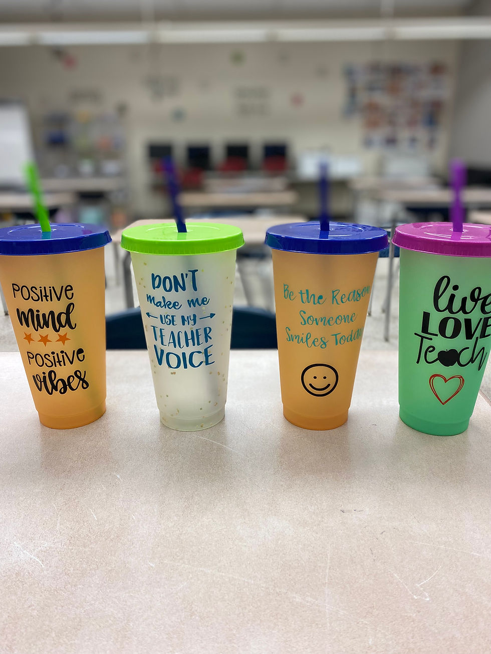 Thumbnail: Color changing / Starbucks plastic cups