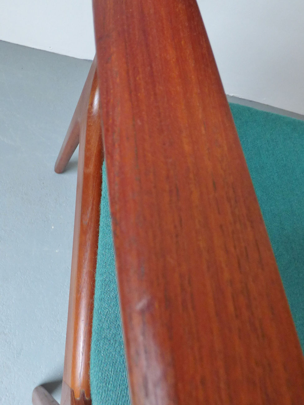 Thumbnail: Erik Buch chair