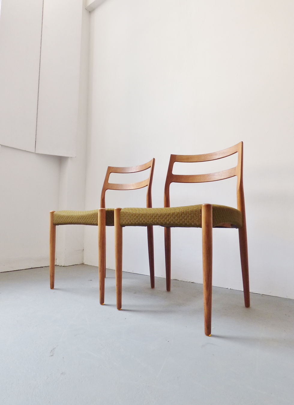 Johannes Andersen oak dining chairs