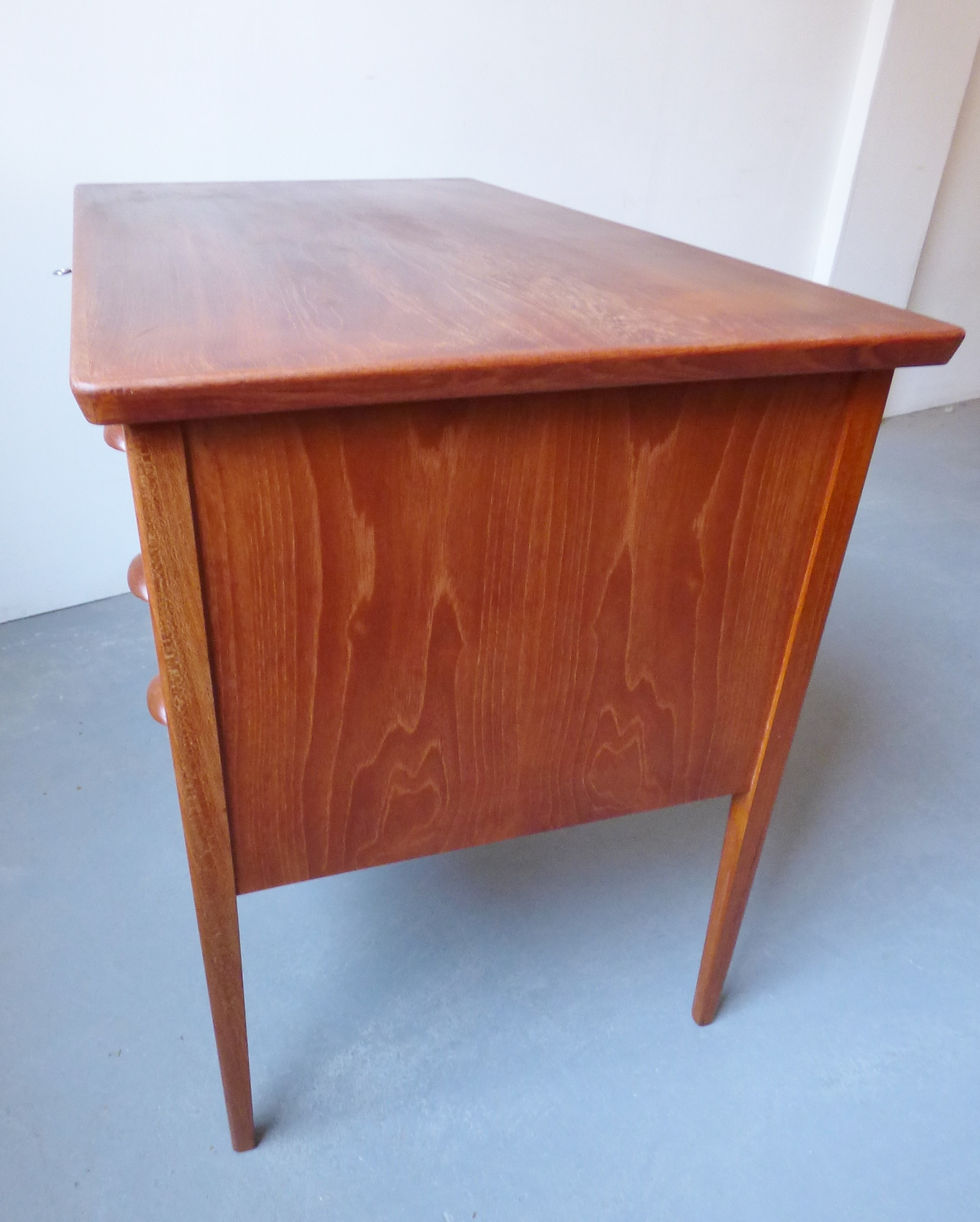 Thumbnail: Small mid-century Danish desk