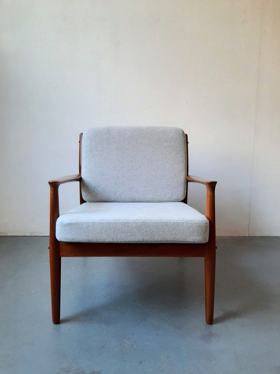 Thumbnail: Svend Aage Eriksen lounge chair  for Glostrup Møbelfabrik