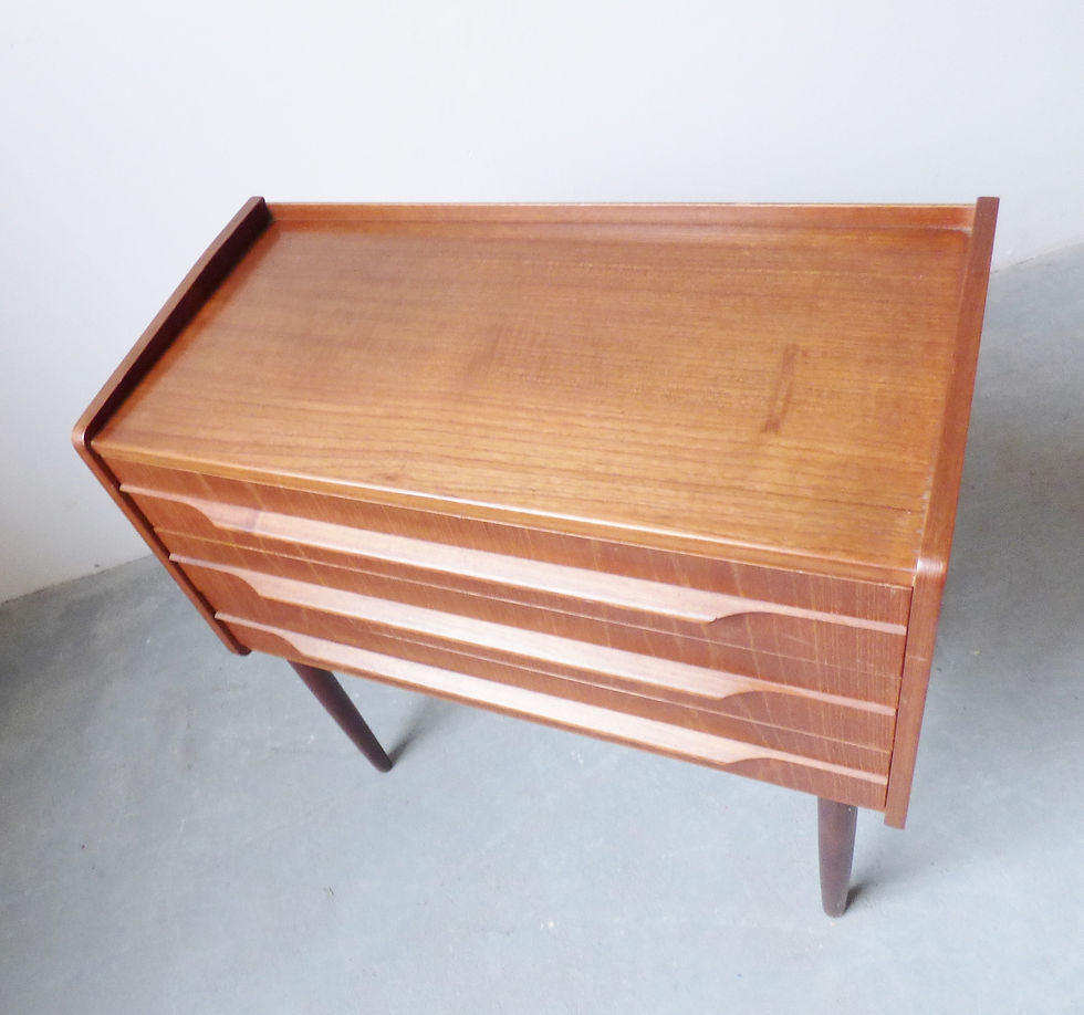 Thumbnail: Small 1960s Danish teak chest