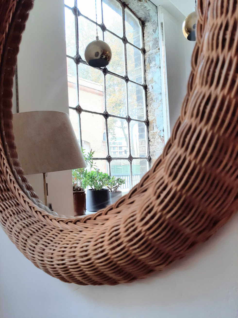 Thumbnail: Vintage Round Wicker Frame Mirror
