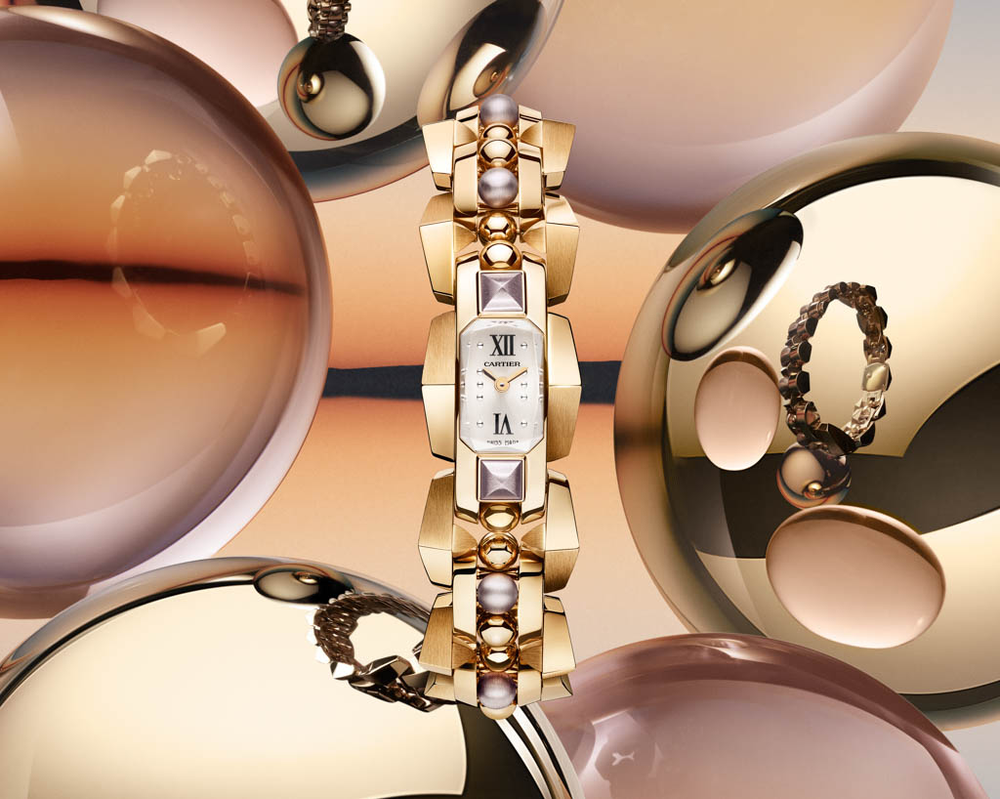 El reloj Clash [Un]limited de Cartier, en su pequeño modelo con movimiento de cuarzo, presenta una caja de oro rosa y una pulsera de oro rosa y violeta. 