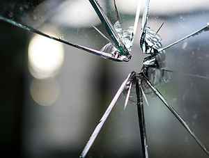 glass-1497227_1920.jpg