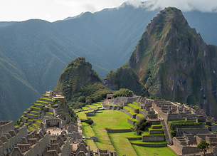freepik_cinematic-horizontal-ultrarealistic-image-of-machu-picchu-during-a-crisp-autumn-mo