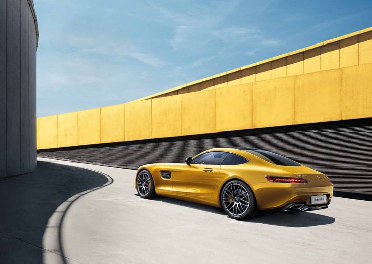 Master the Road: The Ultimate Driving School Guide for Learners Worldwide