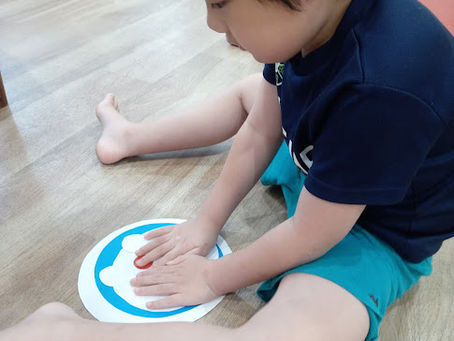 手作り週間「ドラえもんうちわ」（おれんじはうす）