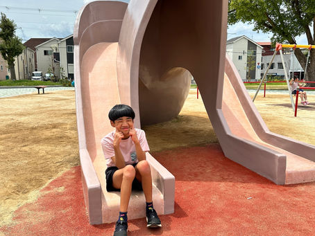 公園遊び（みずいろはうす）