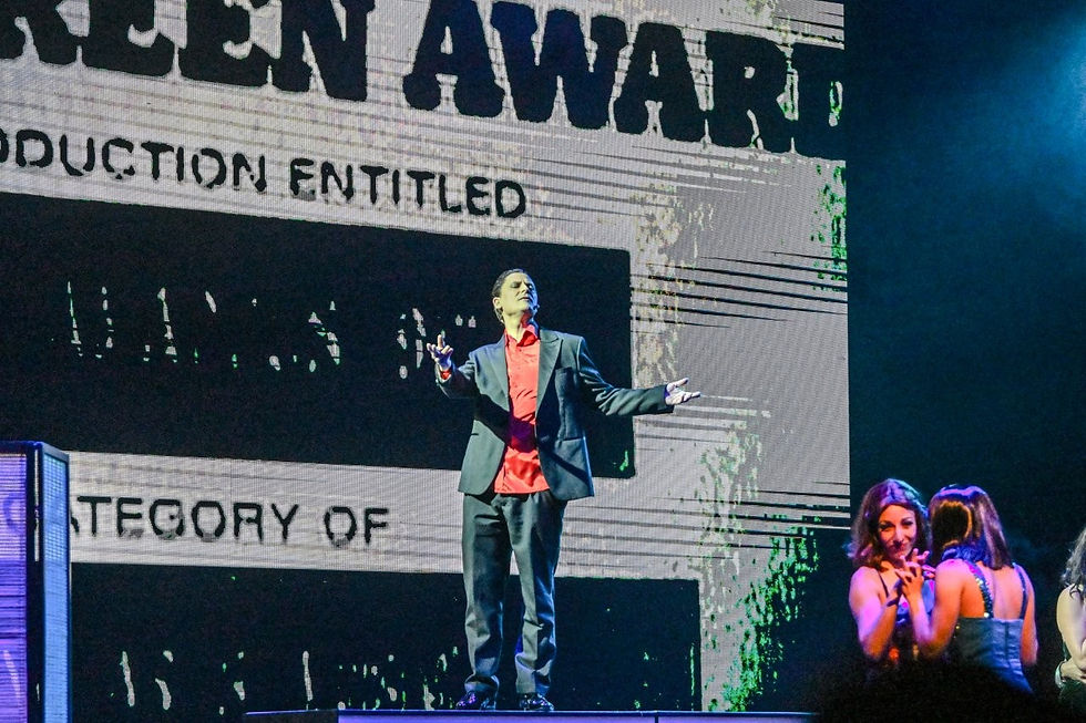 Falco wird von Stefan Wessels dargestellt. Der gebürtige Wiener ist Produzent und Gesangscoach.