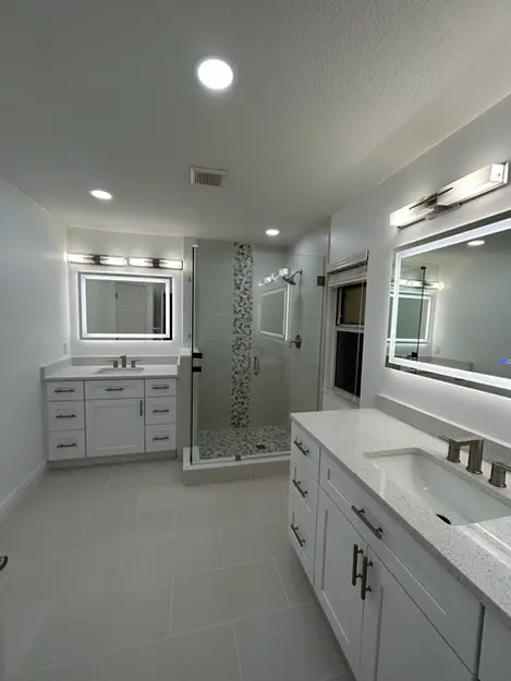 full mater bathroom renovation , bathtub conversion , full bathroom renovation orlando fl  