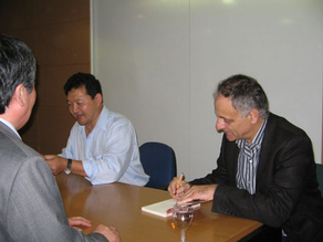 Tarde de autógrafos do livro "O Call Center do Dr. Hanz"