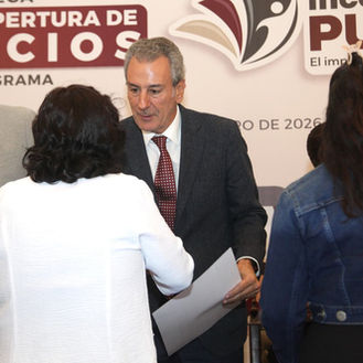 Entrega Ayuntamiento de Puebla Avisos de Apertura a emprendedores