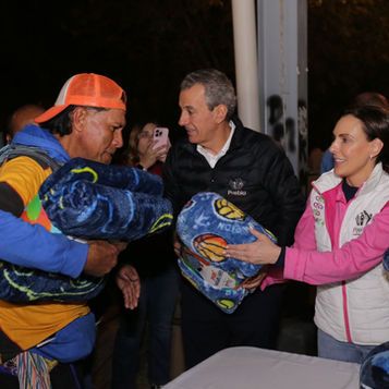 Ayuntamiento Promueve Solidaridad y Apoyo Comunitario en Posadas Navideñas