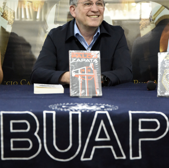 “Leyendo con la manada”: La BUAP acerca a grandes autores a estudiantes en Puebla capital