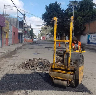 Bacheando Puebla: cuadrillas municipales mantienen trabajos en vialidades durante el 15 de septiembre