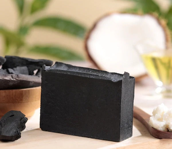 Miniatura: Luxury Charcol Soap With Oudic Peel