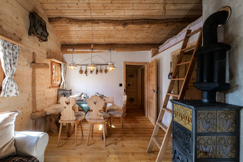 Maiensäss Bavugls, Stube