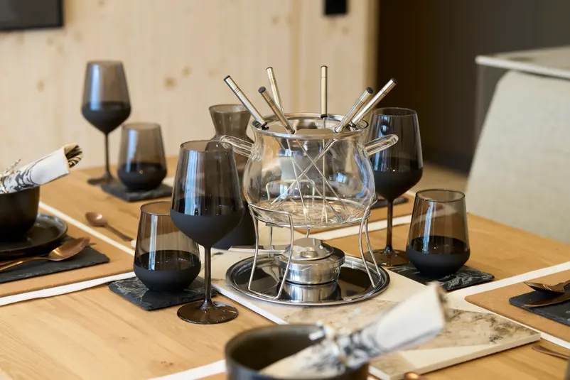 Esstischdekoration einer 2.5 Zimmer Ferienwohnung in Arosa