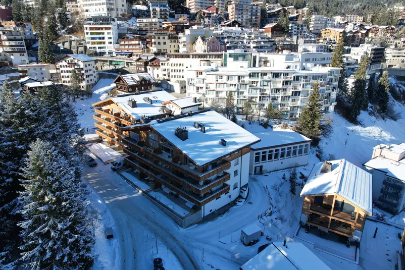 Aussenansicht einer 2.5 Zimmer Ferienwohnung in Arosa