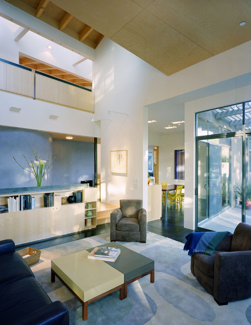 LADERA_living room