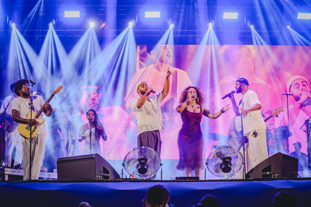 Rachel Reis e Gilsons se apresentam juntos no carnaval de Salvador