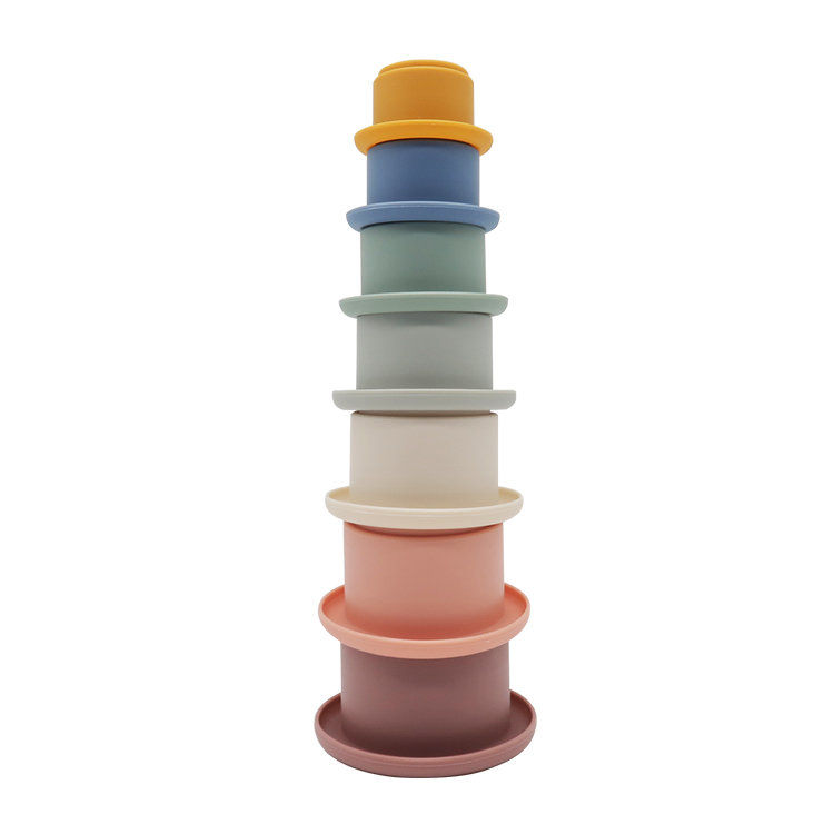 Cupsie Stack & Fill & Play