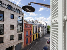 In a changing real estate market, staying informed to make the right decisions is important.