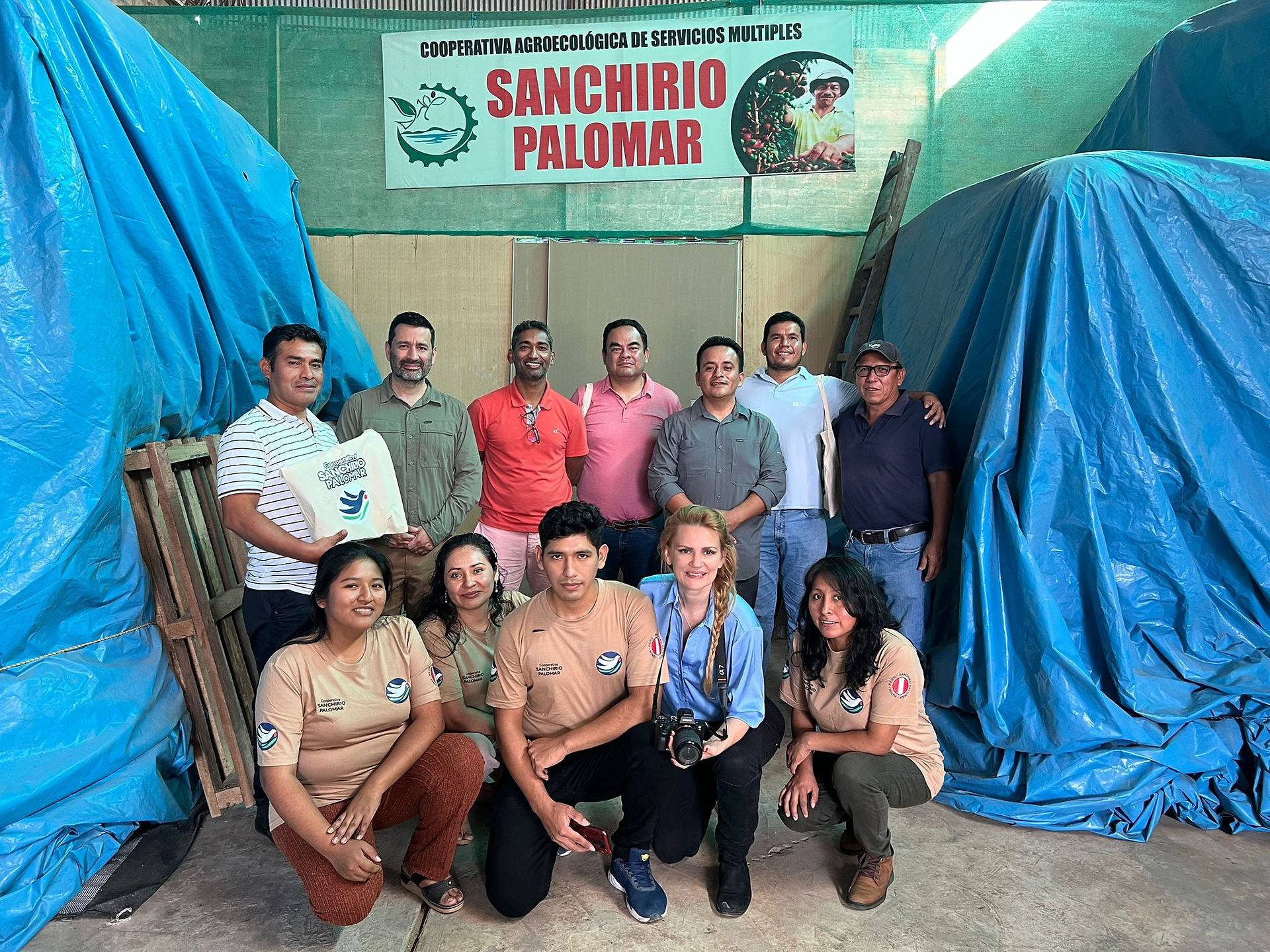 Group from Sanchirio Palomar and AIV together