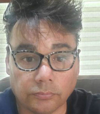 Profile picture small.jpg