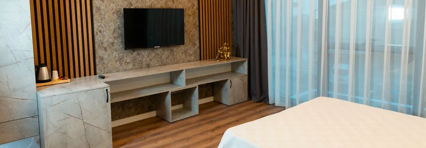 theherabusinesshotels_banner1.png