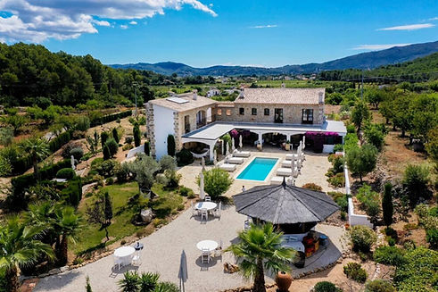 villa large.jpg