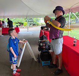 Balloon Twister at a Corporate Employee Picnic Event in Millstone, NJ. 