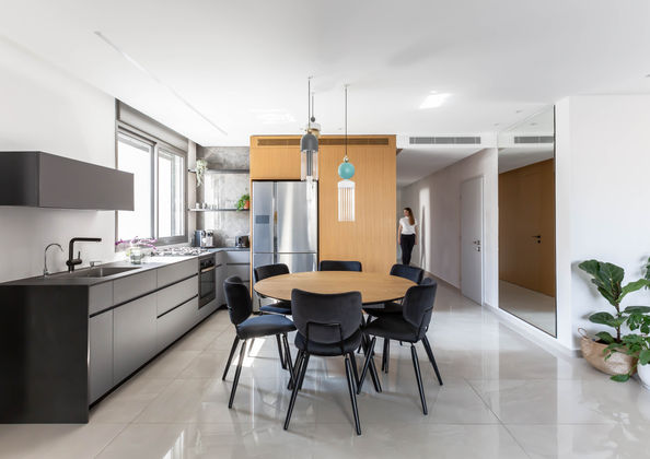 עיצחוב מטבח ופינת אוכל בהתאמה