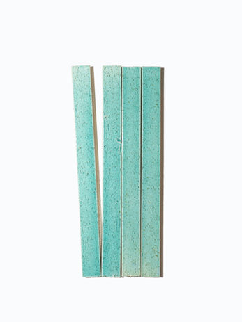 Long Format Glazed Brick -Mint
With a hint of wild nature and a fairytale-like charm.