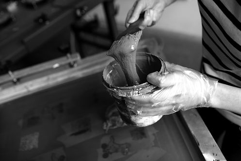 silk-screen-printing-serigraphy-color-paints-fabric-plastisol-paint_edited.jpg