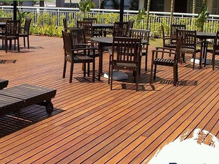 Raspagem De piso de madeira deck de madeira