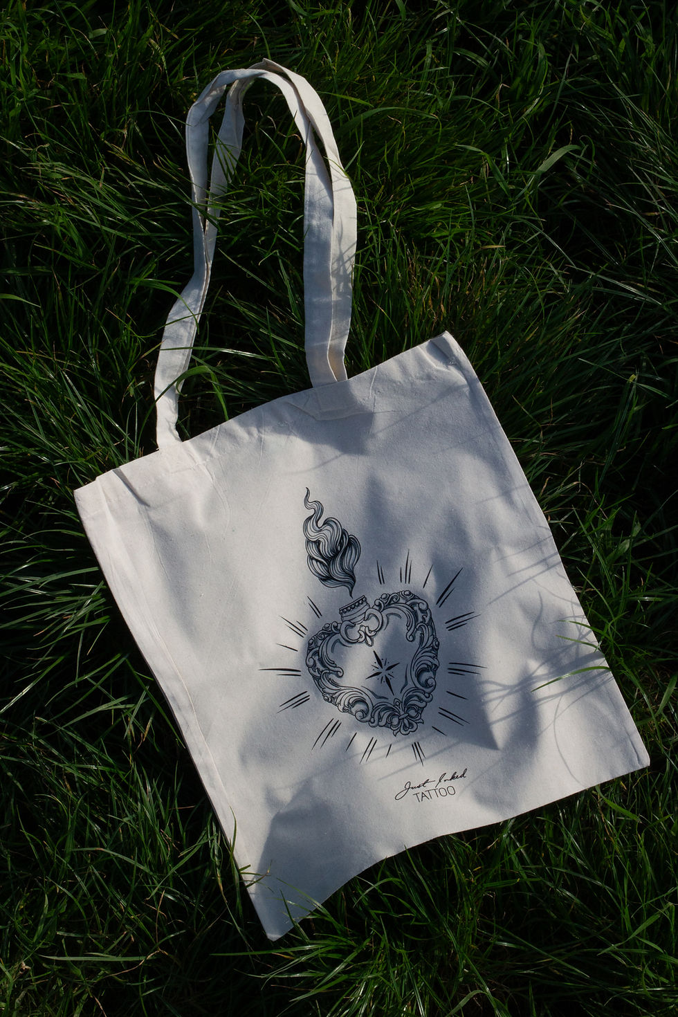 Miniature : Tote bag coeur sacré