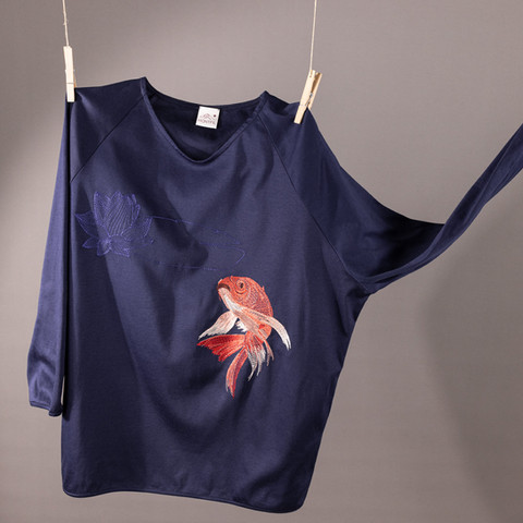 Raglan Marine Blau Baumwolle Oberteil bestickt Koi