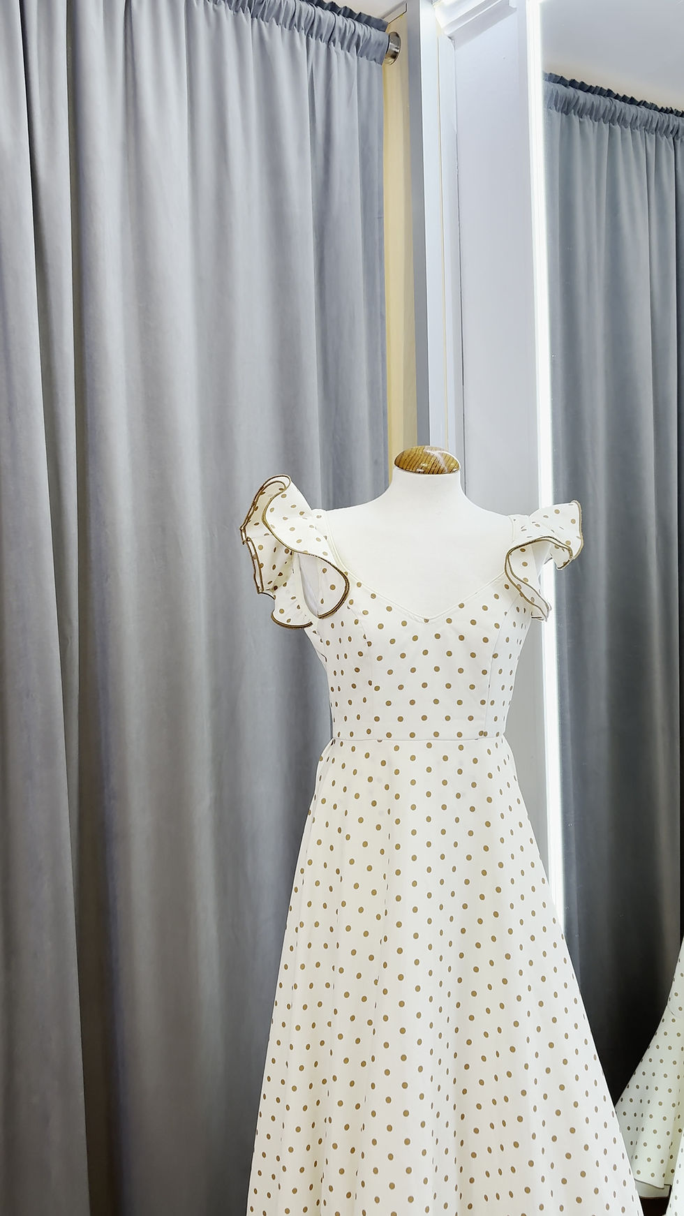 Miniature : Traje Flamenca Sol Beige lunar marron 