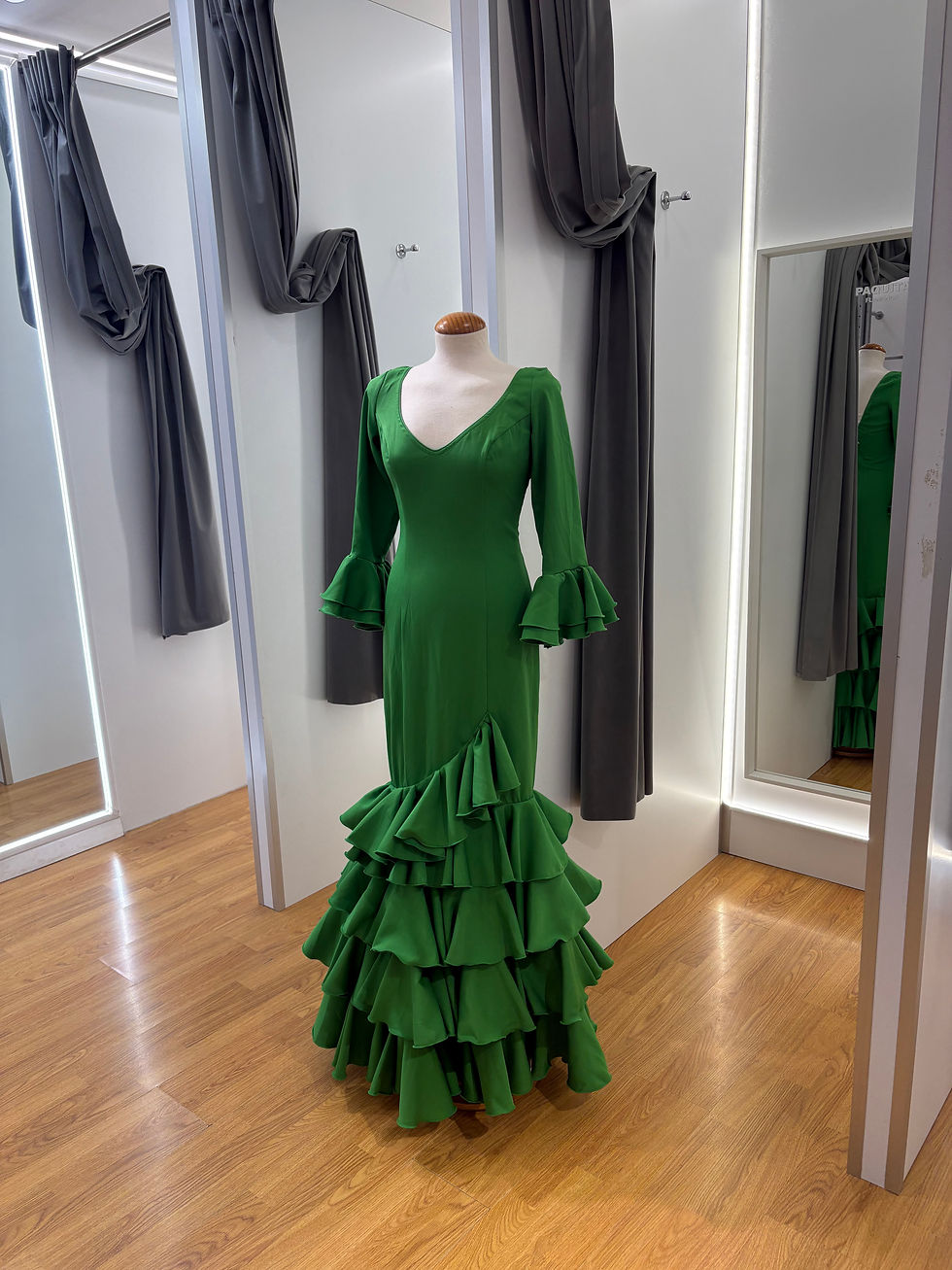 Miniatura: Traje Flamenca Lola verde 