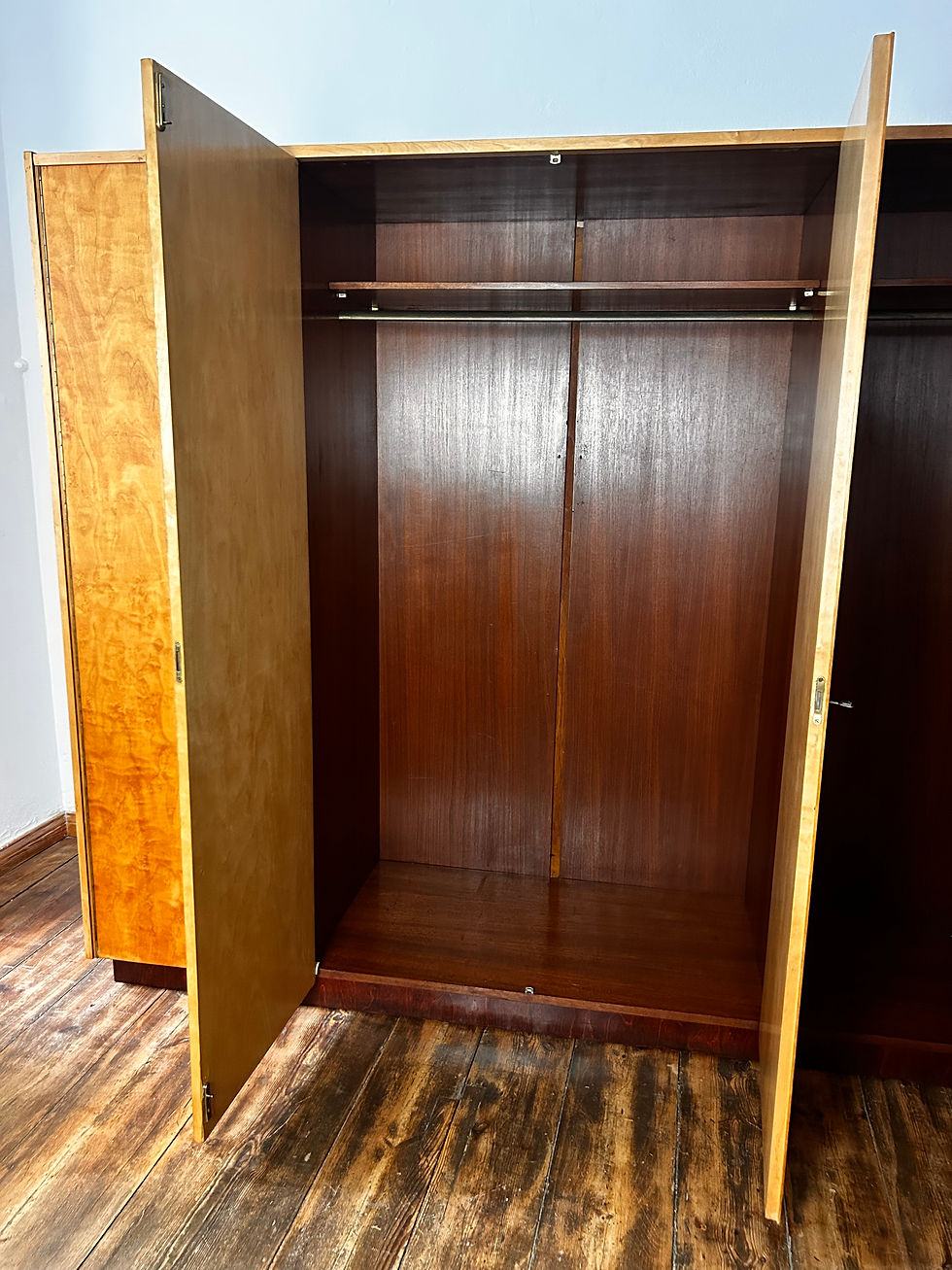 Miniaturbild: Mid Century Kleiderschrank 1960er | Vintage Design & wunderschöne Maserung
