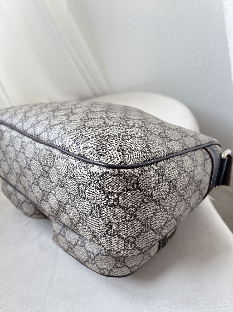 Thumbnail: Gucci Messanger Bag