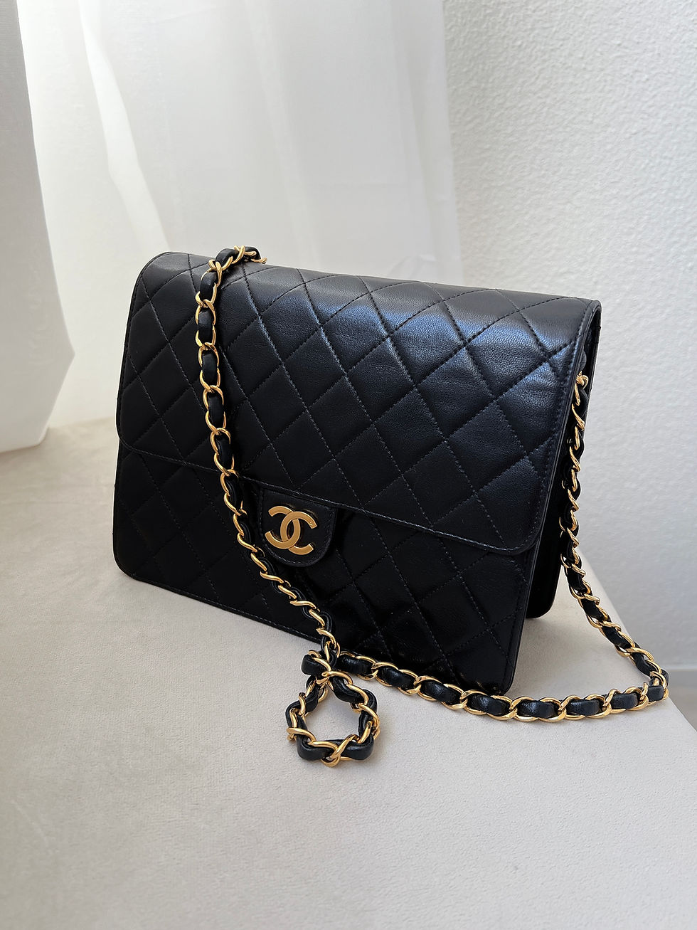 Thumbnail: Chanel Single Flap Bag