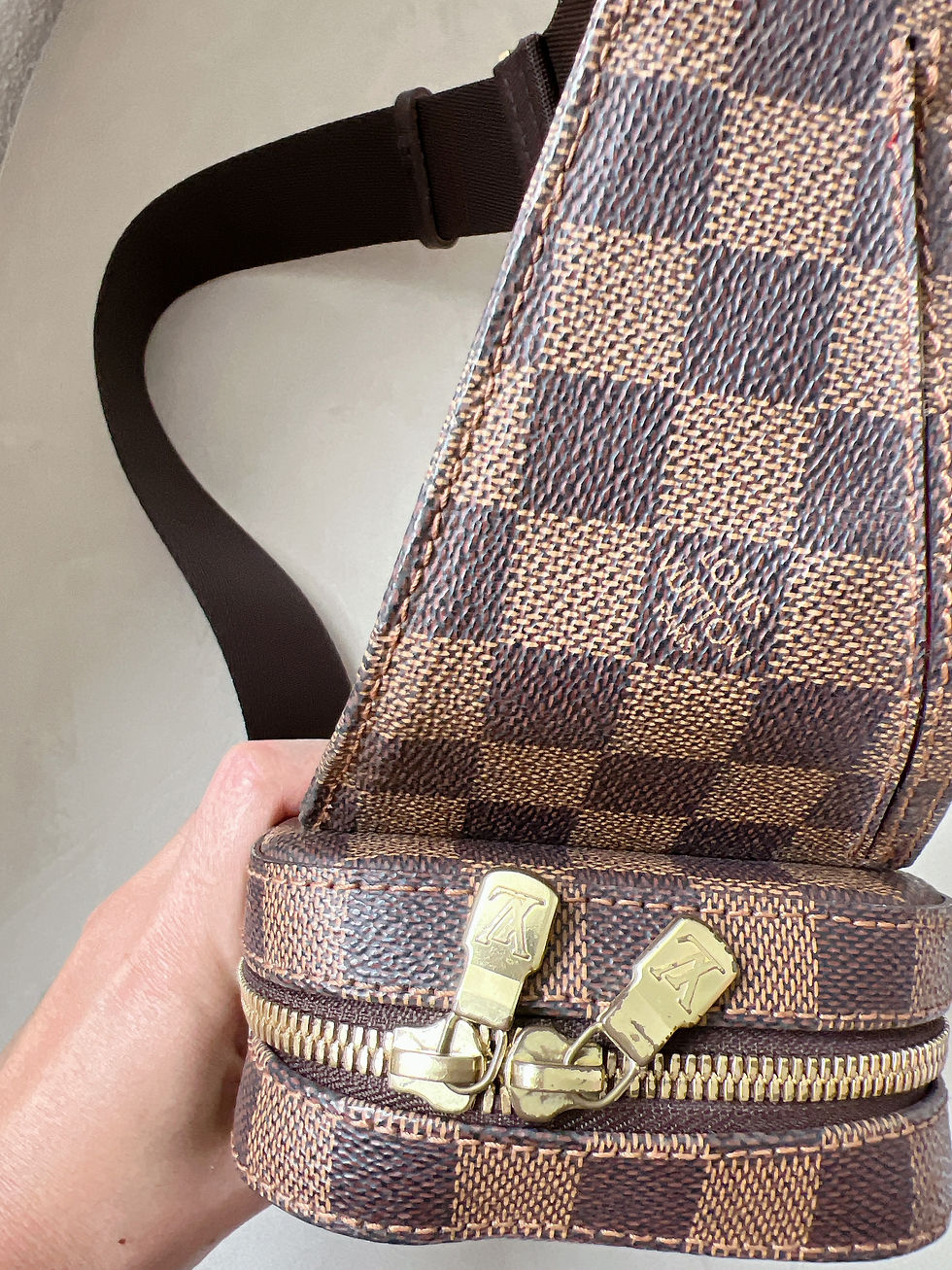 Thumbnail: Louis Vuitton Damier Beltbag