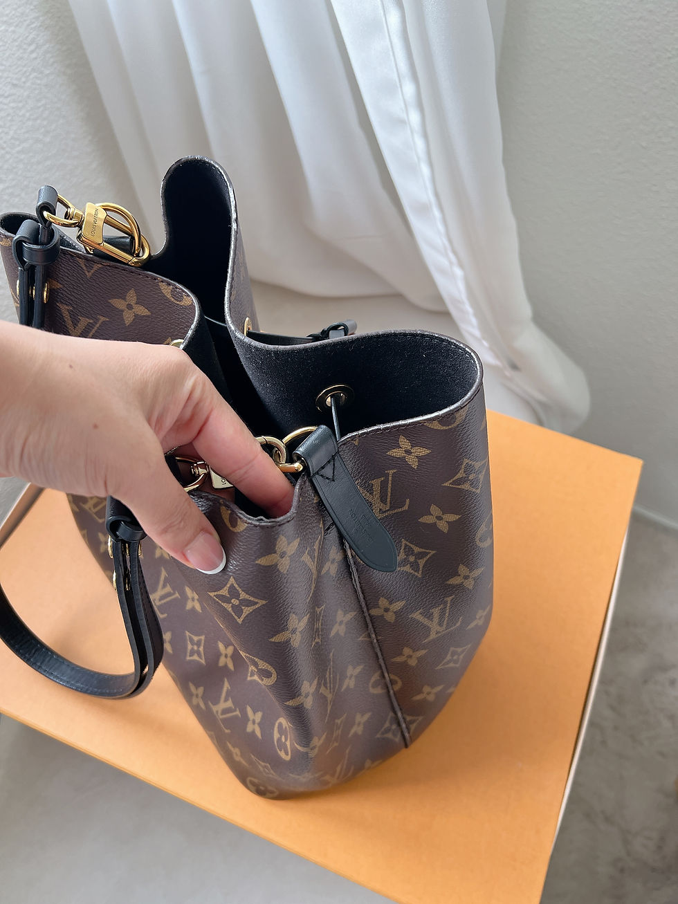 Thumbnail: Louis Vuitton Neo Noe